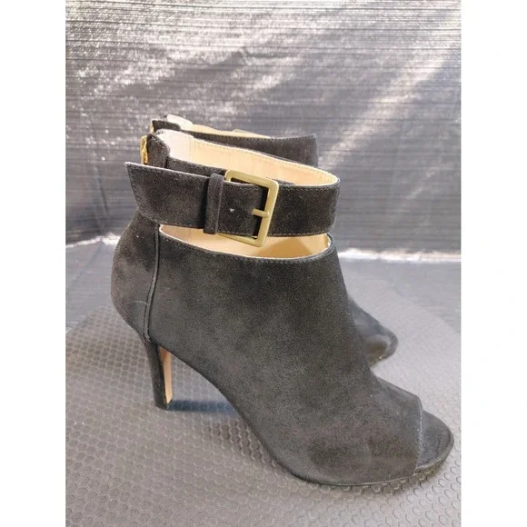 ADRIENNE VITTADINI SIZE 9.5 AV-GAIL BLACK BACK ZIP T-STRAP SEUDE PUMP - Picture 4 of 12